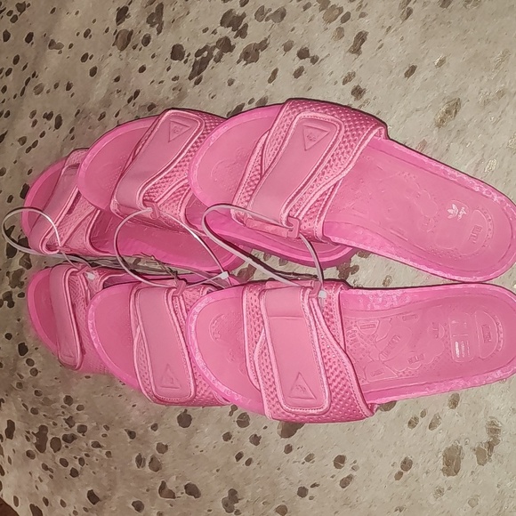 Adidas x Pharrell Williams Boost Slides Semi Solar Pink FV7289 Men's - Picture 1 of 6